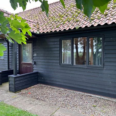 The Farmhouse At Fincham Bagian luar foto