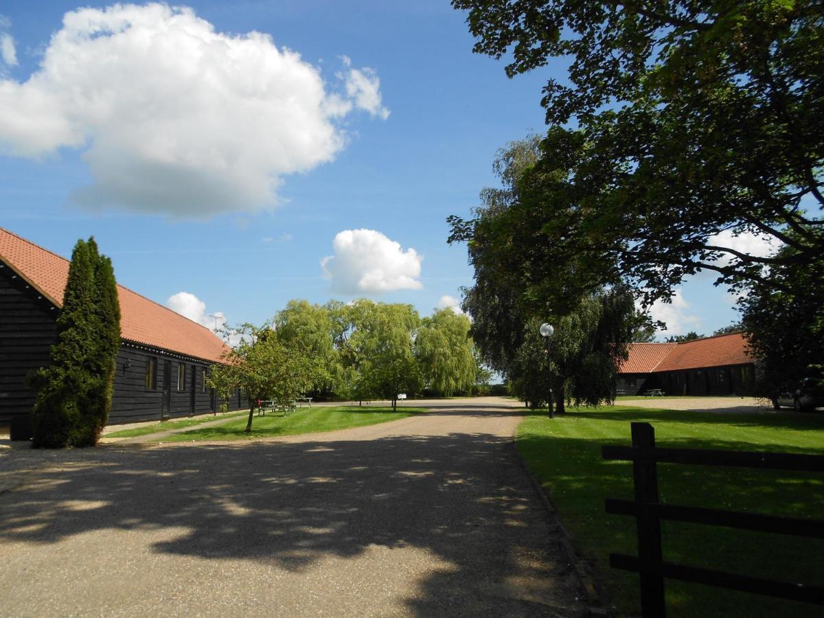 The Farmhouse At Fincham Bagian luar foto